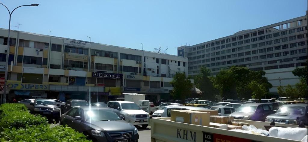 Cathay Hotel Kota Kinabalu Exterior photo